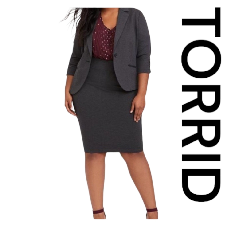 Torrid Charcoal Grey Ponte Relaxed Fit Pencil Skirt Size 2 18-20